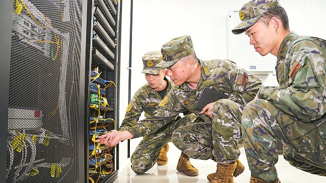 持續(xù)深化政治整訓(xùn)·軍營新風(fēng)丨走進武警重慶總隊執(zhí)勤第五支隊，感受領(lǐng)導(dǎo)干部求真務(wù)實的調(diào)研作風(fēng)